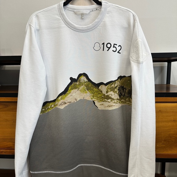 🏔 MONCLER GENIUS 1952 Graphic Sweatshirt – Size L